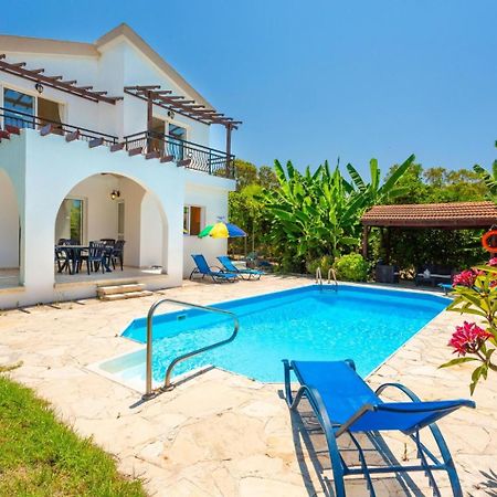 Sun Beach Villa Thio Polis المظهر الخارجي الصورة