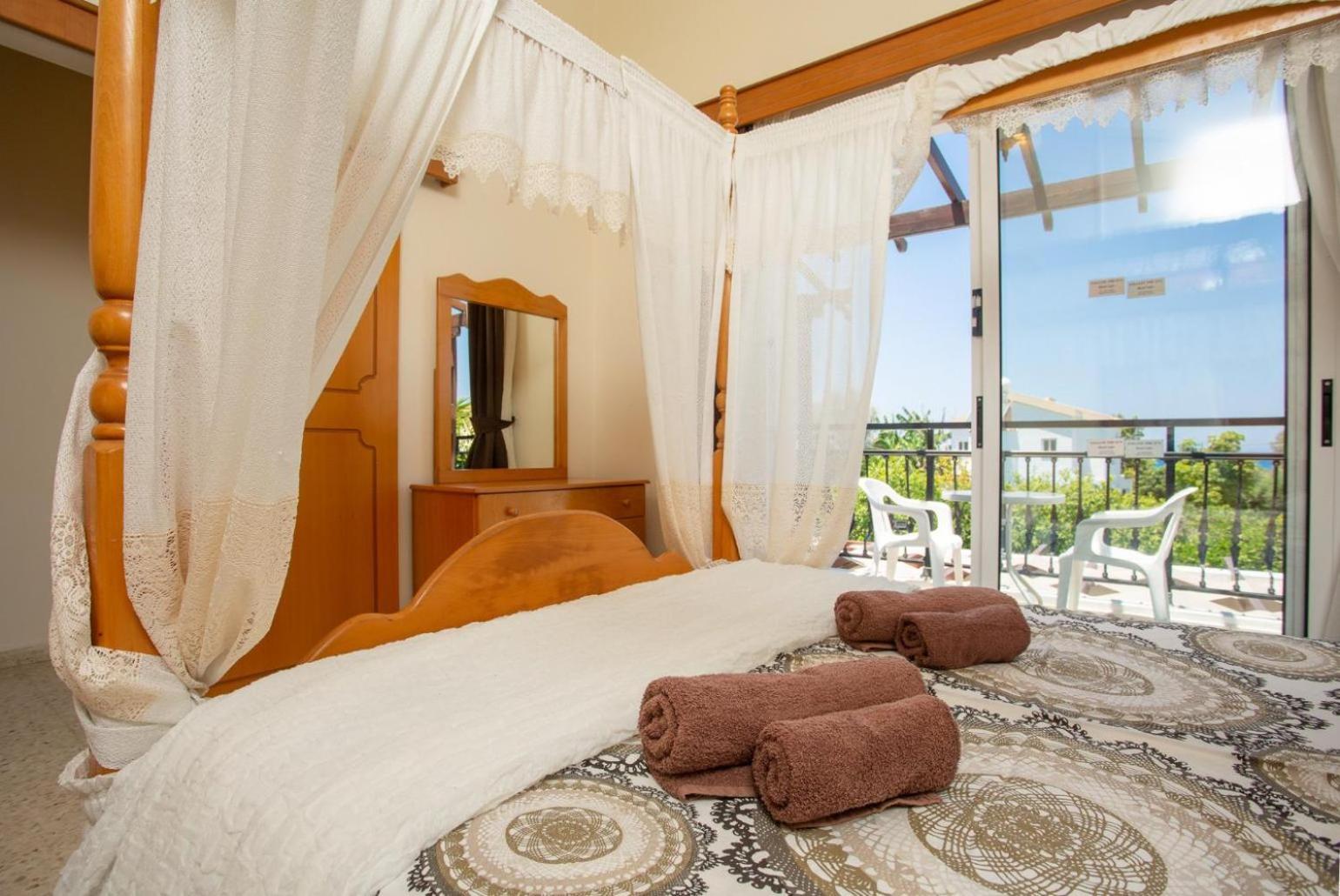 Sun Beach Villa Thio Polis المظهر الخارجي الصورة
